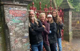 Private 3-Hour Guided Beatles Classic Tour of Liverpool