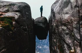 Guided hike to Kjerag and Kjeragbolten