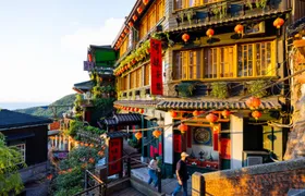 Yehliu, Jiufen and Shifen private tour from Taipei