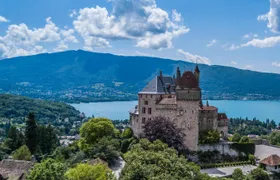 Private guided tour of Annecy's Historical Center