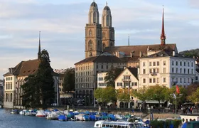 Zurich Walking Tour With Cruise and Aerial Cable Car