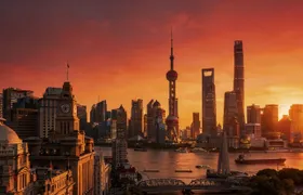 Shanghai private tour with iconic landmarks of the old and new city
