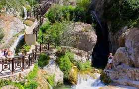 From Albir, Altea, Benidorm & Calpe: Guadalest & Algar Excursion