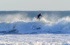 Surf lesson in Carcavelos beach