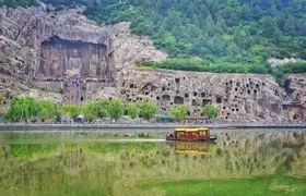 Longmen Grottoes Entry Ticket with Optional Guide or Transfer