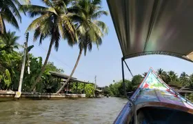 Private tour at Damnoen Saduak Floating Market 