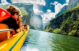 Sumidero Canyon, Miradores del Cañón and Pueblo Chiapa de Corzo.