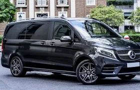 Arrival Private Transfer: Malpensa Airport MXP to Milan in Luxury Van