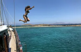 Mykonos yacht cruise to Rhenia Island and guided tour of Delos