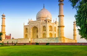 Day trip to Agra. Taj Mahal by Superfast Train