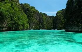 Full-Day Phi Phi Islands Tour with Lunch from Krabi