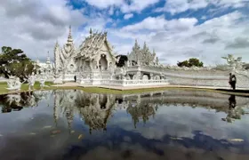 Full-day postcard popular iconic temples and tea plantation