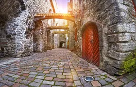 Tallinn Scavenger Hunt & Highlights Self-Guided Walking Tour