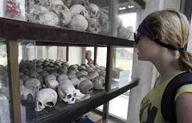 The Killing Field and Toul Sleng Genocide Museum (S21) Tour