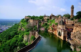 Guided Chittorgarh Fort From Udaipur With Drop At Jaipur