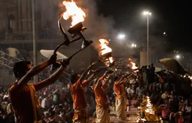 Varanasi Landmark Evening City Tour - Aarti, Boating & Witnessing the GOD