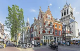 Delft self-guided audio tour app with historic centre walk