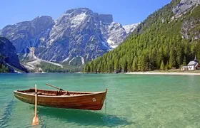 A day among the most beautiful mountains in the world, the Dolomites and Lake Braies