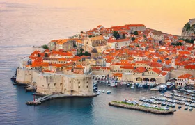 Walking tour of Dubrovnik with transport from Budva
