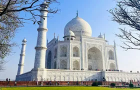 1-Day Trip to The Taj Mahal and Agra with Both side Commercial Flights