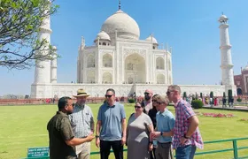 Private Same Day Agra Tour by Luxury Car