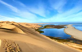 Sandwich Harbour 4x4 guided tours(Includes Cruise ship pick up)