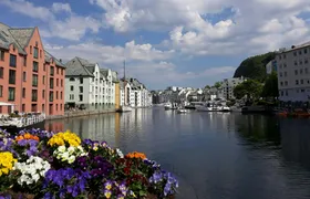 Self-guided tour of Norway's coastal cities with GPS audio guide