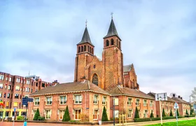 Self guided tour with interactive city game of Arnhem