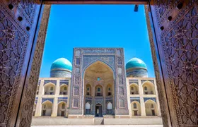 Online Sightseeing Tour in Bukhara: Lyabi-Hauz, Trade Domes & Poi Kalon Complex, Chinese Language