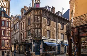 Rouen Private Walking Tour With A Professional Guide