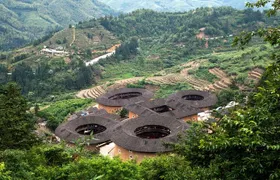 Private Day Tour To Tianluokeng Tulou from Xiamen Including Lunch
