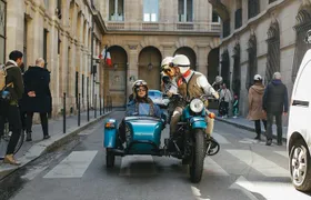 Paris Private Flexible Duration Guided Tour on a Vintage Sidecar