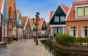 Self-guided e-scavenger hunt in Volendam