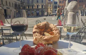 Traditional food tour in Lucca