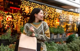 Vevey’s Private Holiday Charm: A Festive Lakeside Stroll
