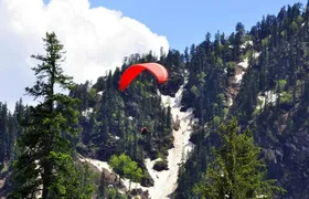 Paragliding in Kullu Manali