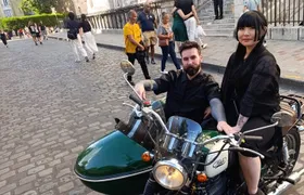 Paris: Private Vintage Sidecar Tour From your Hotel (1h)
