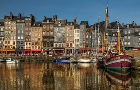 Honfleur Private Walking Tour With A Professional Guide