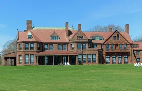 Scenic Newport self-driving audio tour