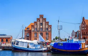 Wismar best intro city walking tour with a local