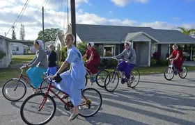 Amish Experience Trolley Tour: Bridges to Understanding