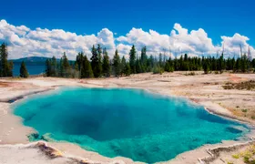 Yellowstone National Park self-driving audio tour