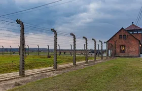 Auschwitz-Birkenau Museum and Memorial guided tour from Krakow