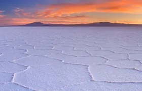 Starlight Experience at Salar de Uyuni with Sunrise Viewing