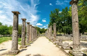 Guided tour of Ancient Olympia with a local expert