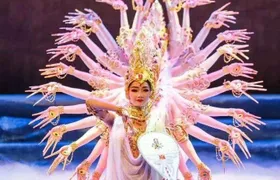 3-Day Dunhuang VIP Silk Road Tour: Mogao Grottoes and Han Great Wall