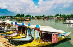 5-Days Kashmir tour includes Accommodation and Private Transportation