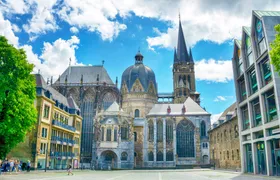 Aachen old town scavenger hunt with interactive audio book