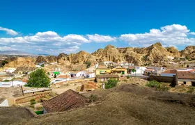 Sierra Nevada tour with picnic and pottery-making demo