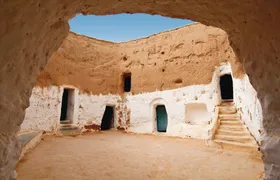 Southern Tunisia tour with Star Wars™ cave village and lunch